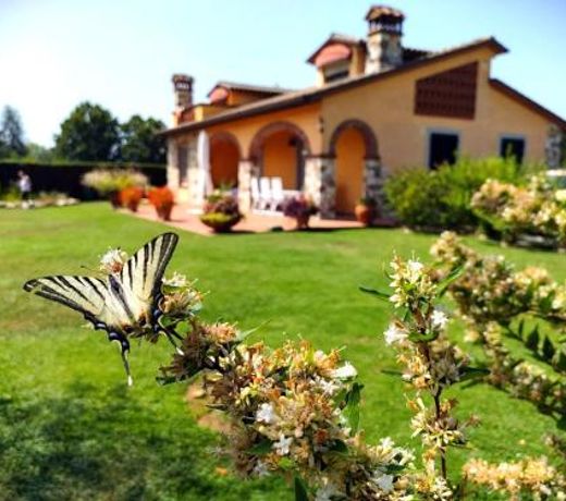 Tuscan Villa exclusive use of private pool A/C Wifi Villa Briciola