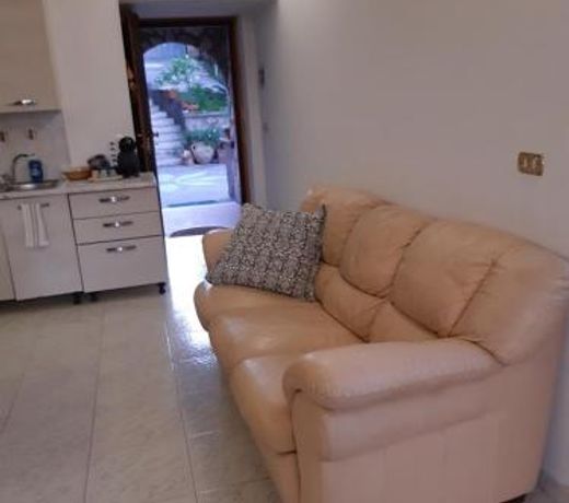 La casa tra gli ulivi di Fonte Nuova 2