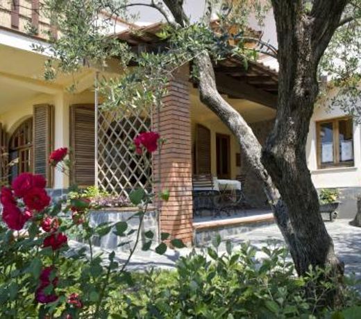 Casa Vacanze Colline di Luni