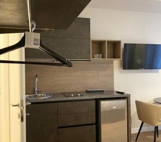 Living Studio Apartments