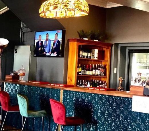 Windsor Hotel Miles