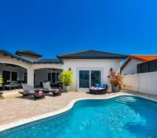 NEW Top Location Rooftop Terrace with Ocean View
