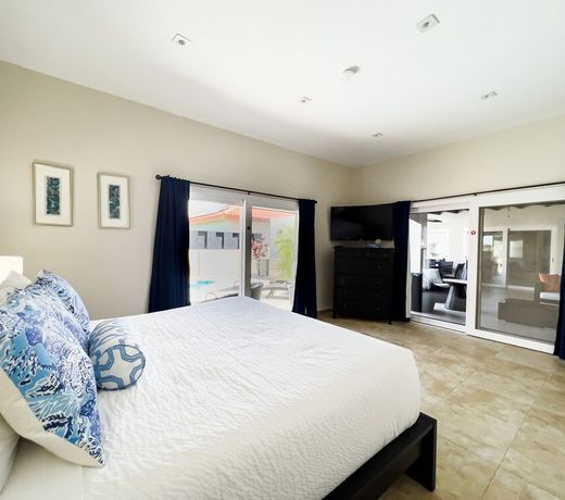 NEW Top Location Rooftop Terrace with Ocean View