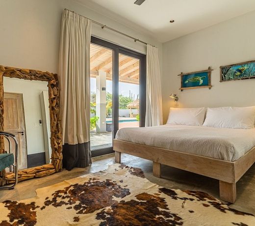 Luxurious OCEAN VIEW Getaway