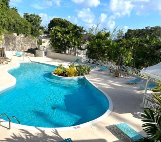 Rockley Golf 810 is a 2 bedroom, 2 Bathroom 1st floor Apartment with pool