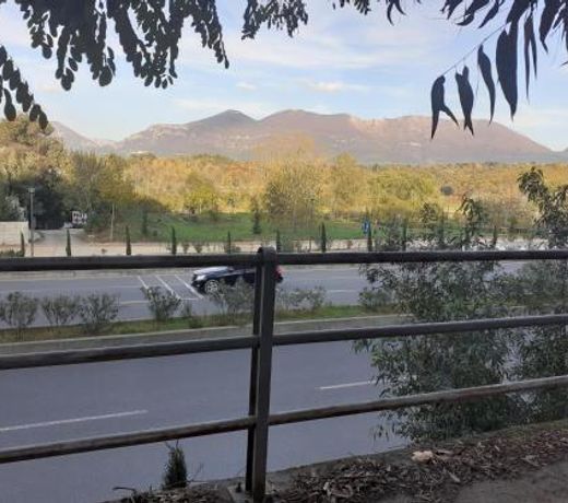 Lake View Apartment