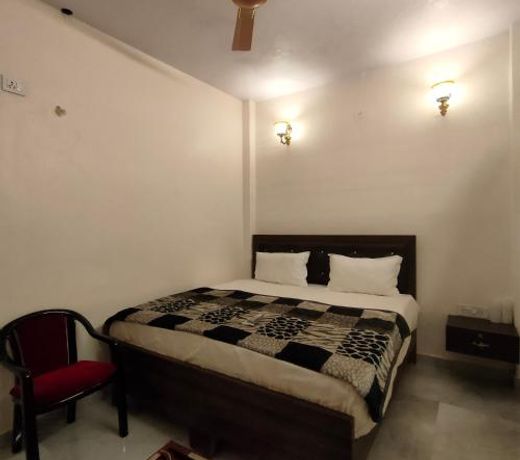 Hotel Shanti Inn