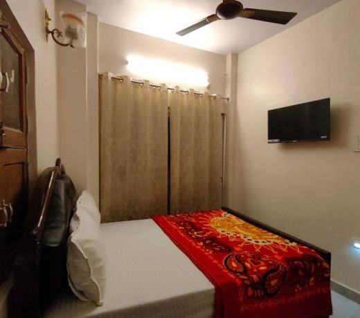 Hotel Shanti Inn