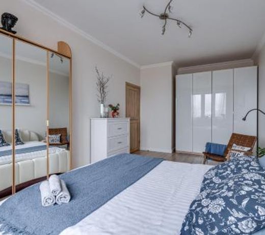 Arena Park Apartment
