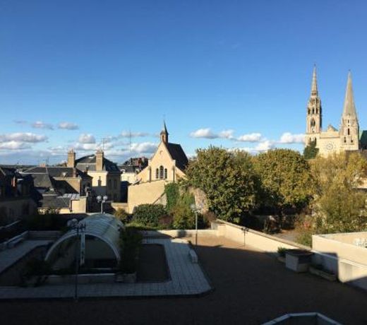 Fulbert - view on Cathedral and Place des Epars