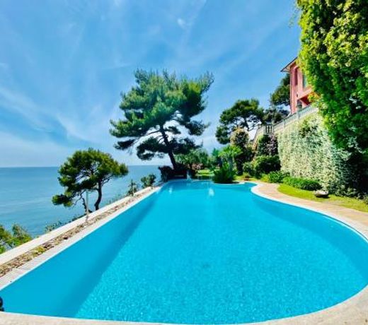 Sea View Suite Apartment In Historic Villa, Exclusive Experience