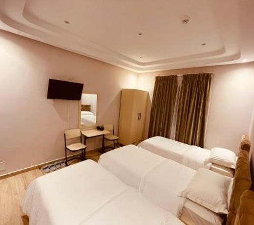 SR99 Hotel