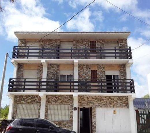 Departamento 1 ambiente 3 personas PB a metros del mar