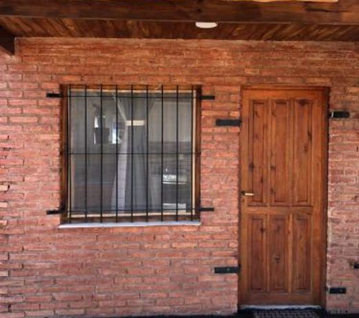 CABAÃAS FENIX con Splits frÃ­o-calor, Wi-Fi, Smart TV y ARROYO AL PIE DEL TERRENO reservar con anticipaciÃ³n