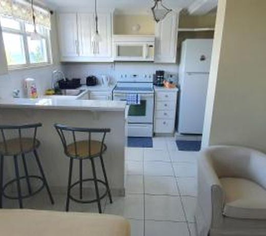 Hastings Towers 4D - Studio Apt Opp Beach