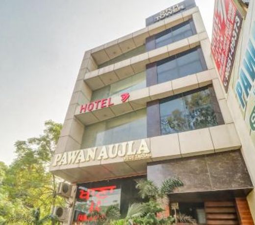 OYO Townhouse 687 Hotel 77