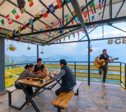 The Hosteller Kufri, Shimla