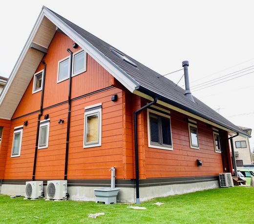 ORANGE HOUSE - Tan Wei