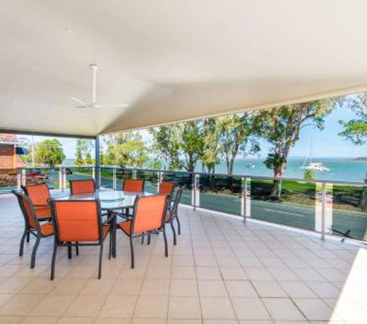 Magical holiday home - Welsby Pde, Bongaree