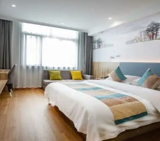 VX Hotel Hangzhou Banshan