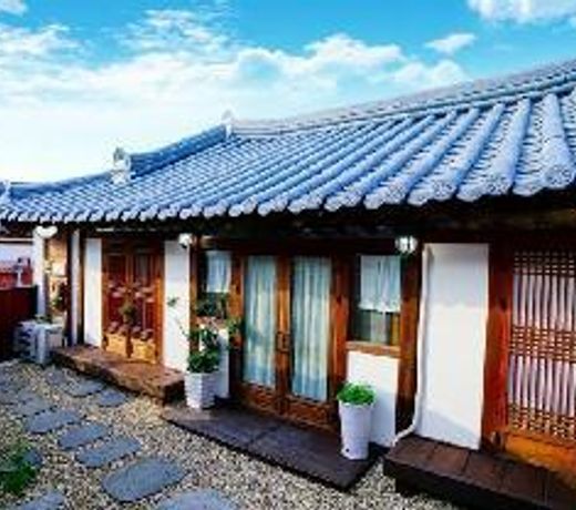 Jeonju Hanok Village Kimmyeongok Sukbangmunhwagwan Pension