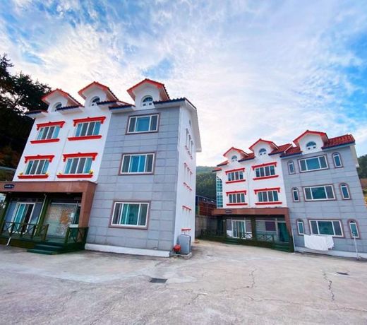 Tongyeong Paradise Pension