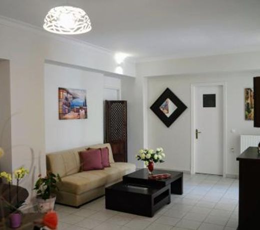 Petros Garden Îouse