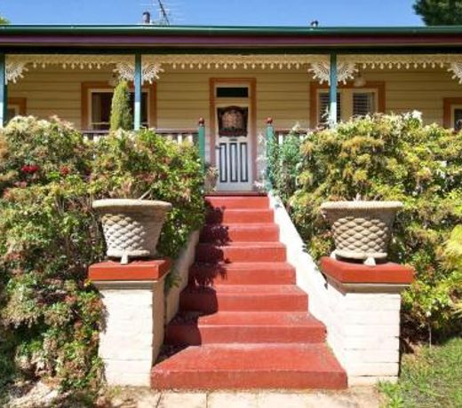 Mary Villa