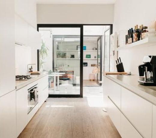 Mellow guesthouse - spacious home for 10 in the city center