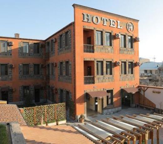 H Resort Hotel Vagharshapat Armenia