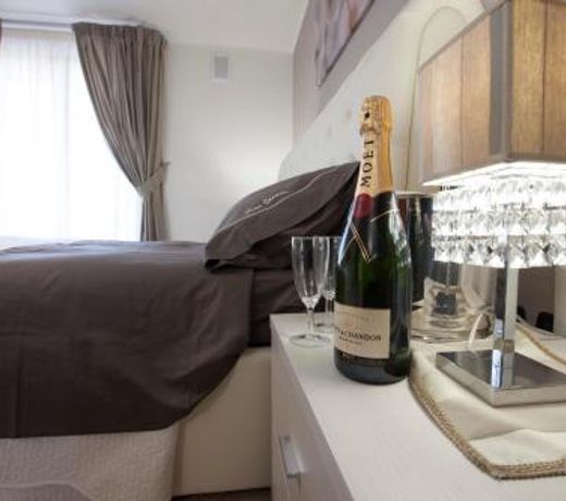 Amira Luxury Apartment