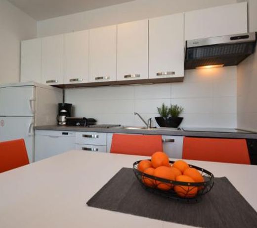 Apartment Sea