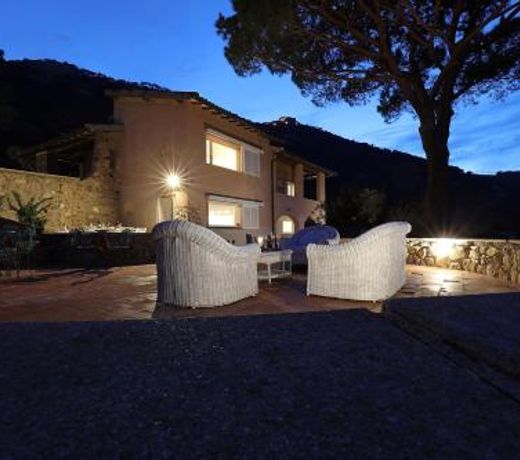 Villa Laura Aegilium