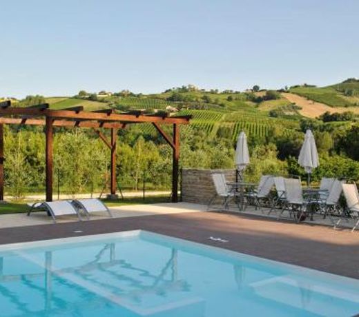 2 bedrooms house with shared pool and wifi at Montalto delle Marche