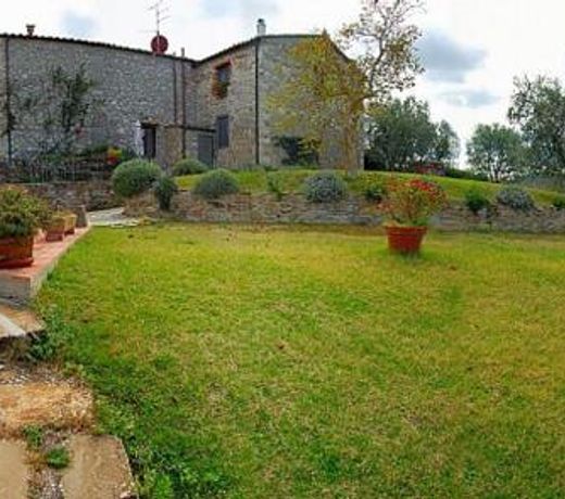 Piazza al Serchio Villa Sleeps 4 Pool WiFi