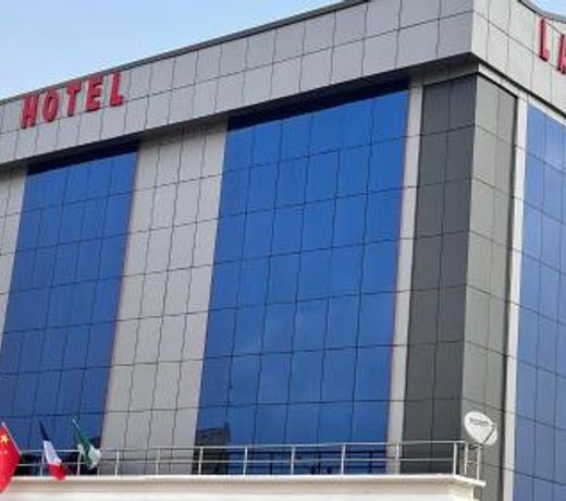 LA ROCHELLE HOTEL