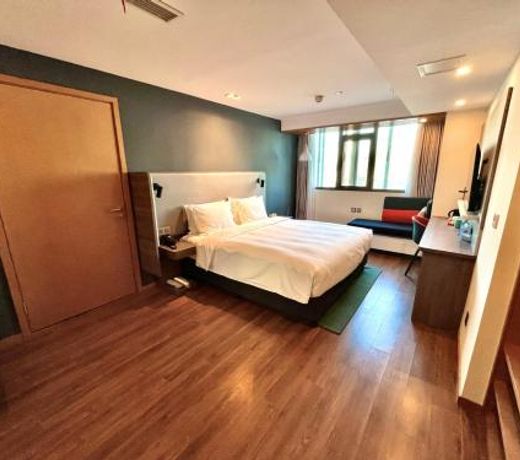 Holiday Inn Express Qingdao City Center, an IHG Hotel