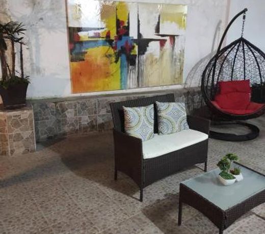 CASA MUY CONFORTABLE EN ZAMORA CHINCHIPE