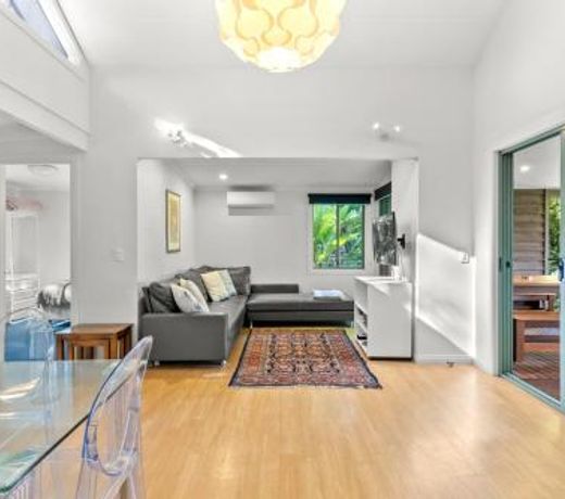 Fuller Holidays - Leah's Retreat - Relax in nature