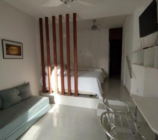 Bahia Flat, Apt 320