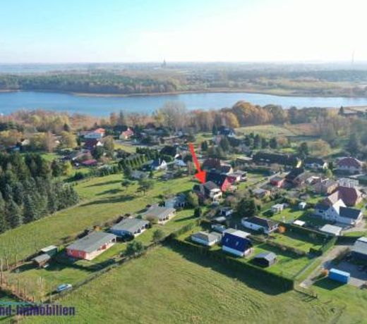 Zum FÃ¤hrmann 2 Whg 2 links in 18356 Pruchten