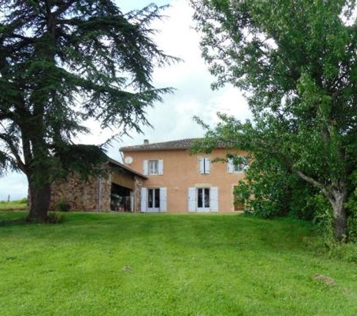 Maison de 3 chambres avec piscine privee jardin et wifi a Puycelsi