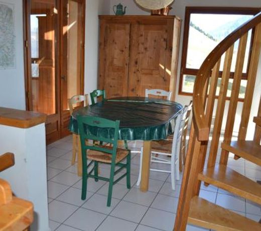 Chalet Albiez-Montrond, 4 piÃ¨ces, 8 personnes - FR-1-618-16