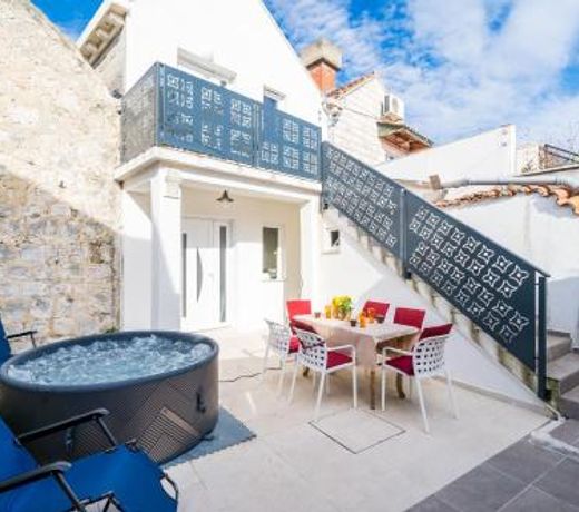Family friendly house with a parking space Mokosica, Dubrovnik - 19154