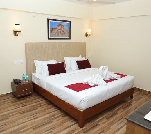 Gadiraju Palace Convention Centre & Hotel