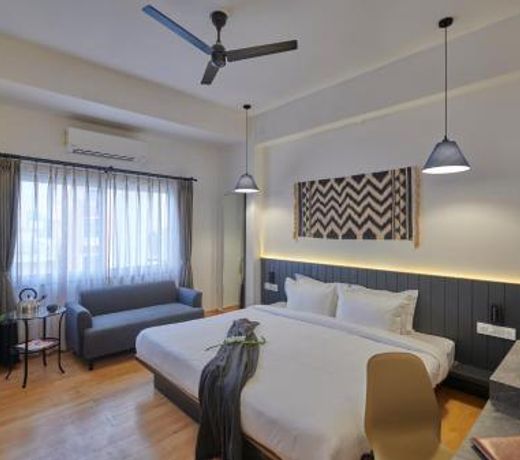 Poshtel VNS