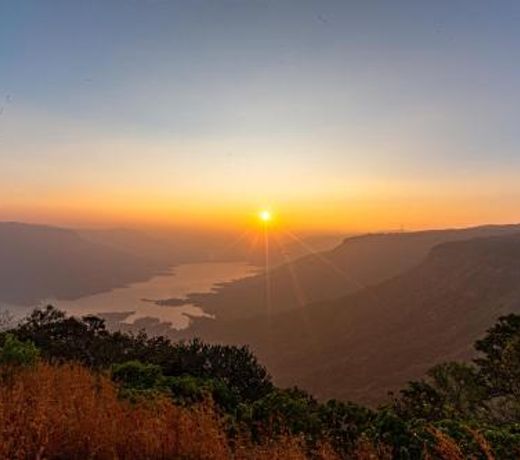CosmicStays Evergreen Cascade - The Hidden Gem of Mahabaleshwar