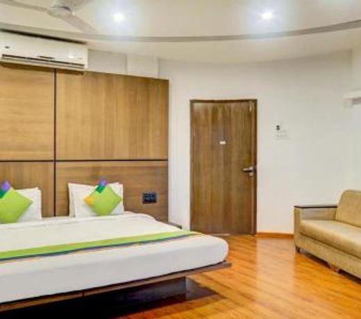 Hotel Shivas Inn