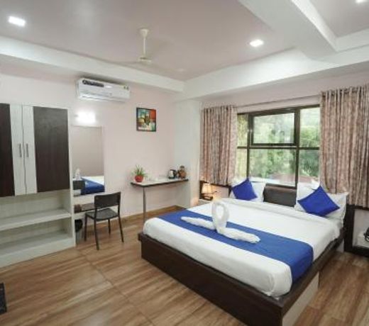 Hotel Silver Cloud