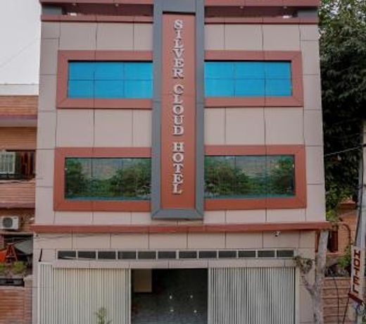 Hotel Silver Cloud